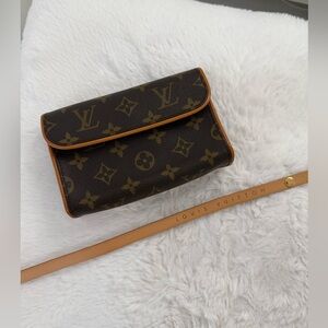 Louis Vuitton Florentine Pochette, Fanny bag XS strap size